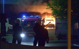 Вторую ночь в Стокгольме горят автомобили (ФОТО)
