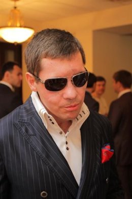 Изменившийся Александр Пабат впервые вышел на публику (ФОТО+ВИДЕО)