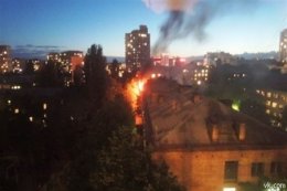 В Киеве произошел сильный пожар в общежитии КПИ (ВИДЕО)
