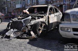 Полузащитнику ФК "Днепр" сожгли BMW (ФОТО)