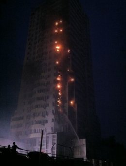 В Киеве горит 21-этажное здание (ФОТО)