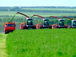 Украинских аграриев обеспечат высокоэффективной техникой отечественного производства