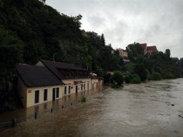 Власти чешской столицы начали эвакуацию населения (ФОТО)