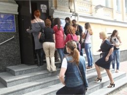 Наплыв отдыхающих в ОВИР спровоцировал огромные очереди