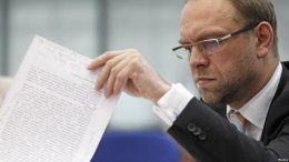 Речь Власенко довела прокурора до слез, зал суда рукоплескал