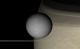 Еще на одном спутнике Сатурна обнаружили воду