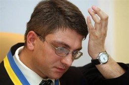Члена Нацсовета, которого судят за взятку, отпустили (ВИДЕО)