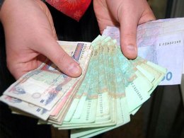 На украинских деньгах обнаружены возбудители опасных болезней