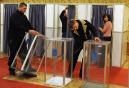 Политологи объяснили, почему соцопросы дают политикам разные рейтинги