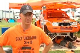 Напарника гонщика Нестерчука чудом спасли из песчаной "ловушки" (ВИДЕО)