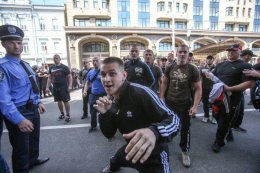 Депутат Тернопольского облсовета бросает вызов Вадику "Румыну"