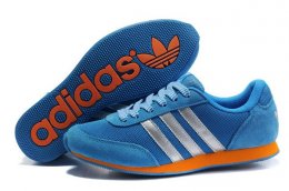 Украинцы носят Adidas и Nike, пошитые для них рабами по "контракту"