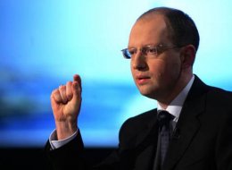 Яценюк считает регионалов глупыми