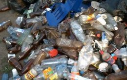 Центр Киева утопает в мусоре