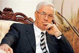 Азаров считает, что у Кличко недостаточно опыта для выдвижения в президенты