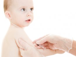 Вкус сахара может сделать вакцинацию более комфортной для малышей