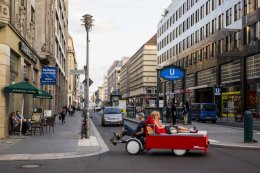 В Берлине появился оригинальный вид транспорта для туристов (ФОТО)