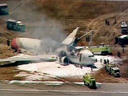 В аэропорту Сан-Франциско потерпел катастрофу Boeing-777 (ВИДЕО)