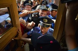 В Киевсовете возникла потасовка между регионалом и «свободовцем» (ВИДЕО)