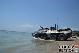 Украинский БТР застрял в песке под Одессой во время учений (ФОТО+ВИДЕО)