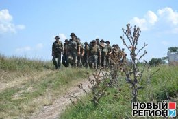 Украинский БТР застрял в песке под Одессой во время учений (ФОТО+ВИДЕО)