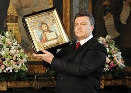 Янукович поддерживает "Великое и Величественное"