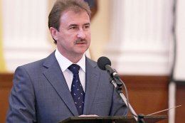 Оппозиция заподозрила Попова в тотальной коррупции