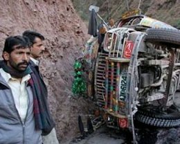 Страшное ДТП в Пакистане, погибли 10 человек