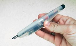 В интернете собирают средства на пишущую Linux-ручку с детектором ошибок (ФОТО)