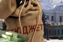 Дефицит госбюджета Украины вырос в трое