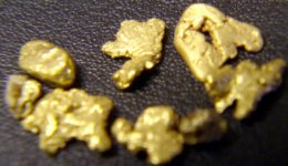 Американским астрофизикам удалось найти способ добычи золота с помощью космоса