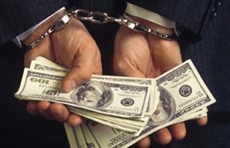 Депутата Киевского облсовета обвиняют в мошенничестве на 500 млн гривен