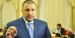 Клименко решил прикрыть нелегальный бизнес украинцев