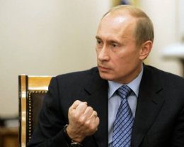 Путин пытается вернуть Советский Союз
