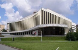 Журналистов не пускают во дворец "Украина", где сильные мира сего празднуют Крещение Киевской Руси
