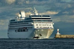 Завтра в Одесском порту ожидают заход новейшего круизного лайнера Luxury-класса (ФОТО)