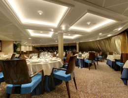 Завтра в Одесском порту ожидают заход новейшего круизного лайнера Luxury-класса (ФОТО)