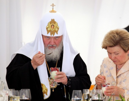 Московский патриархат утопает в роскоши