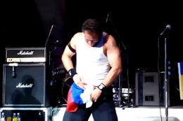 Вакарчук назвал оскандалившихся музыкантов из Bloodhound Gang «дебилами» (ФОТО)