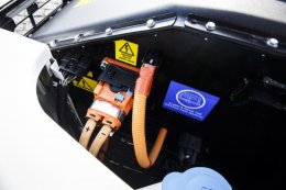 Электрический Land Rover Defender успешно справился с испытаниями (ФОТО)