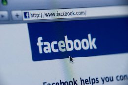 Использование соцсети Facebook не делает счастливым человека