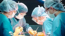 Пластические хирурги Майами превратили 18-летнюю девушку в овощ