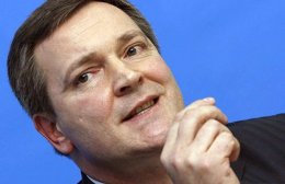 Вадим Колесниченко вырывает штурвал из рук Януковича