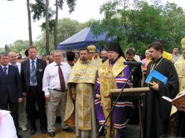 Из киевского парка Победы хотят убрать скандальный храм