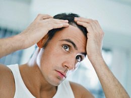 Облысение мужчины может свидетельствовать о развитии серьезного заболевания