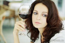 Алкоголь в умеренных количествах защищает кости женщин от переломов