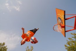 Нюша, Дан Балан и Миа Мартина поздравят украинцев с Днем физкультуры и спорта (ФОТО)