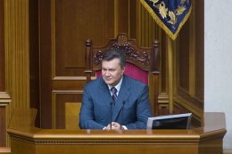 Янукович со свитой прибыл в Верховную Раду