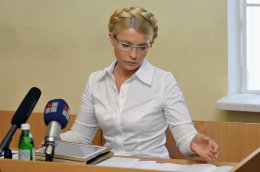 Зачем Тимошенко подыгрывает действующей власти
