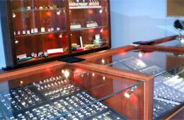 На какие хитрости идут ювелирные магазины, чтобы продать свой товар